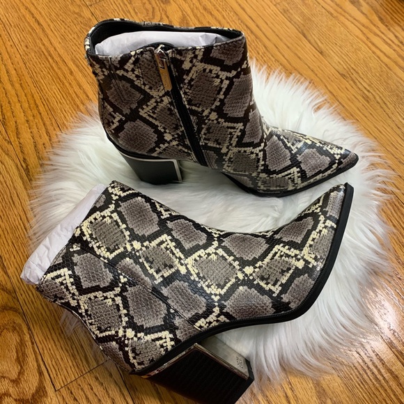 Circus woman’s cal cashmere snake print boot 6M - Picture 2 of 9